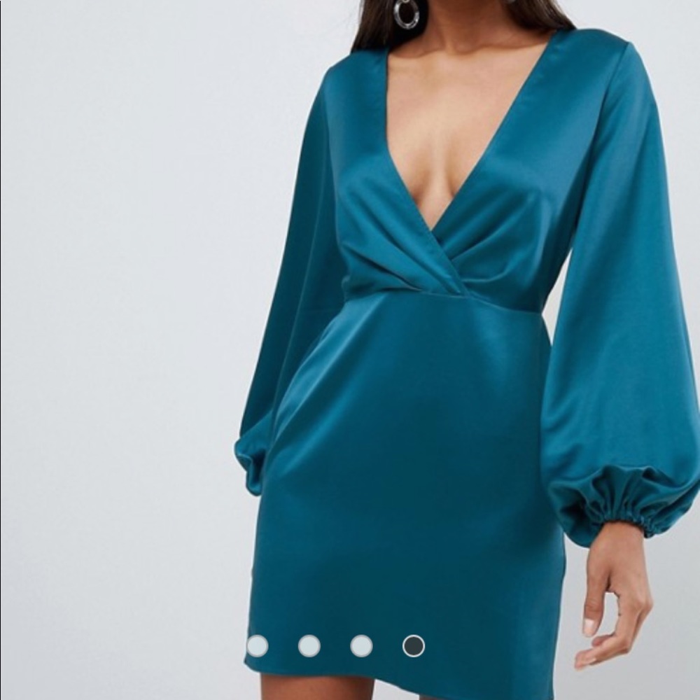 Satin mini dress with puff sleeve.